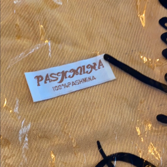 Pashmina Scarf NIP - Picture 4 of 4
